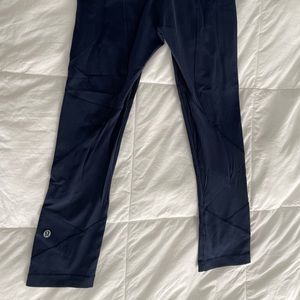 LuLu Lemon Cropped Navy leggings